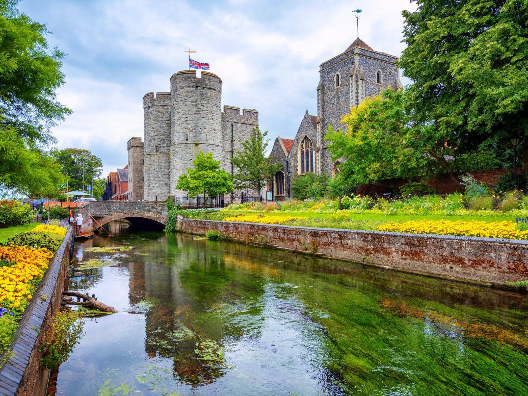 Broadway'S Canterbury City Escape Экстерьер фото