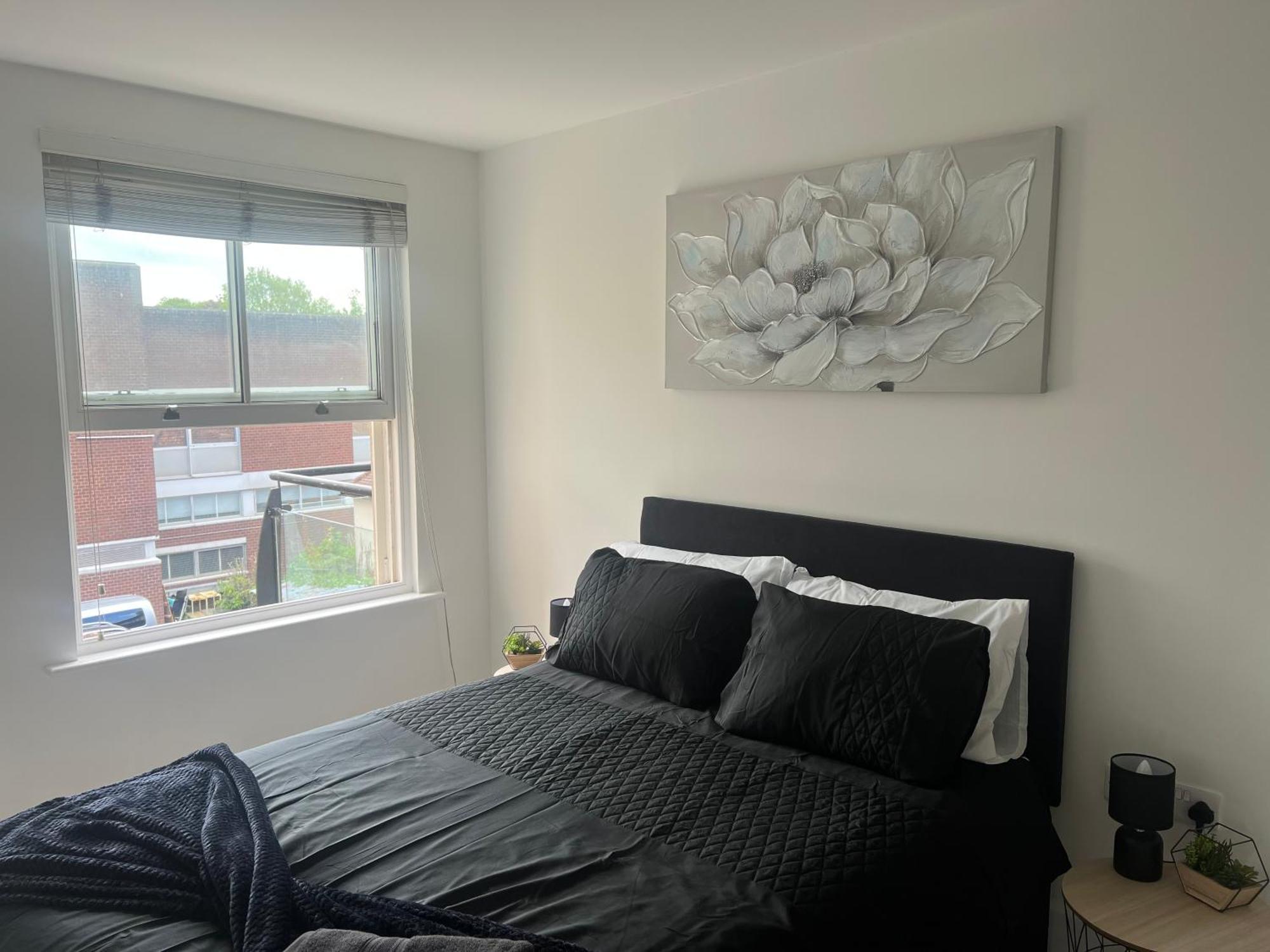 Broadway'S Canterbury City Escape Экстерьер фото