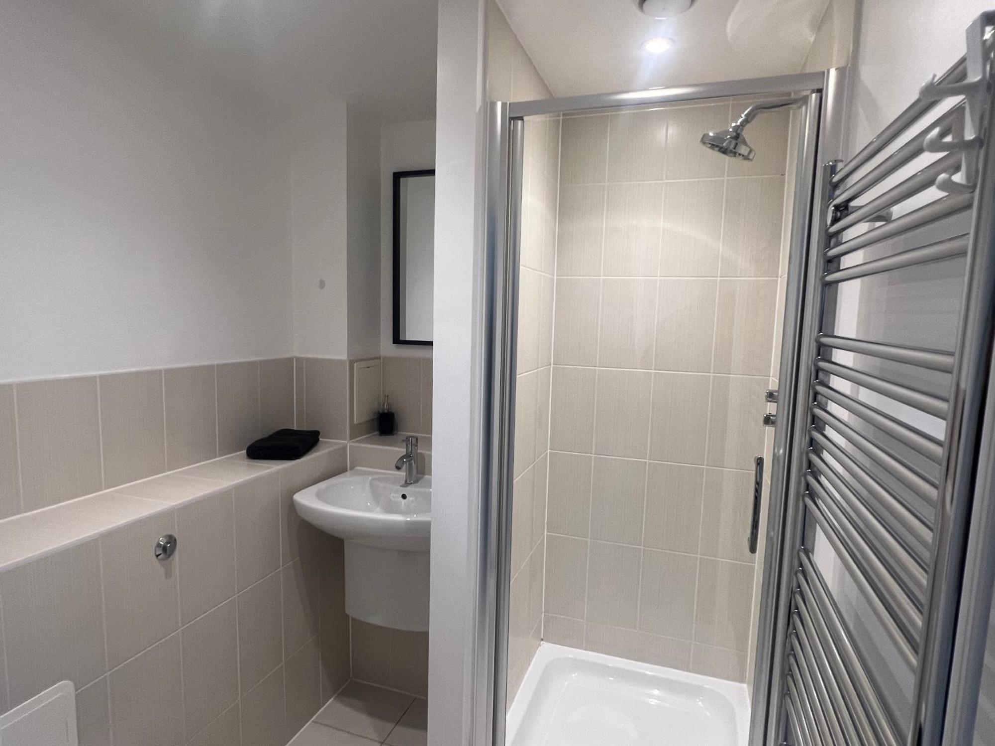 Broadway'S Canterbury City Escape Экстерьер фото